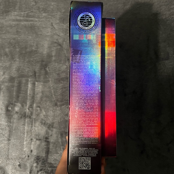 **SOLD** Rainbow Vision Shadow High Uma Van Hoose Neon Blue Doll - Picture 6 of 7